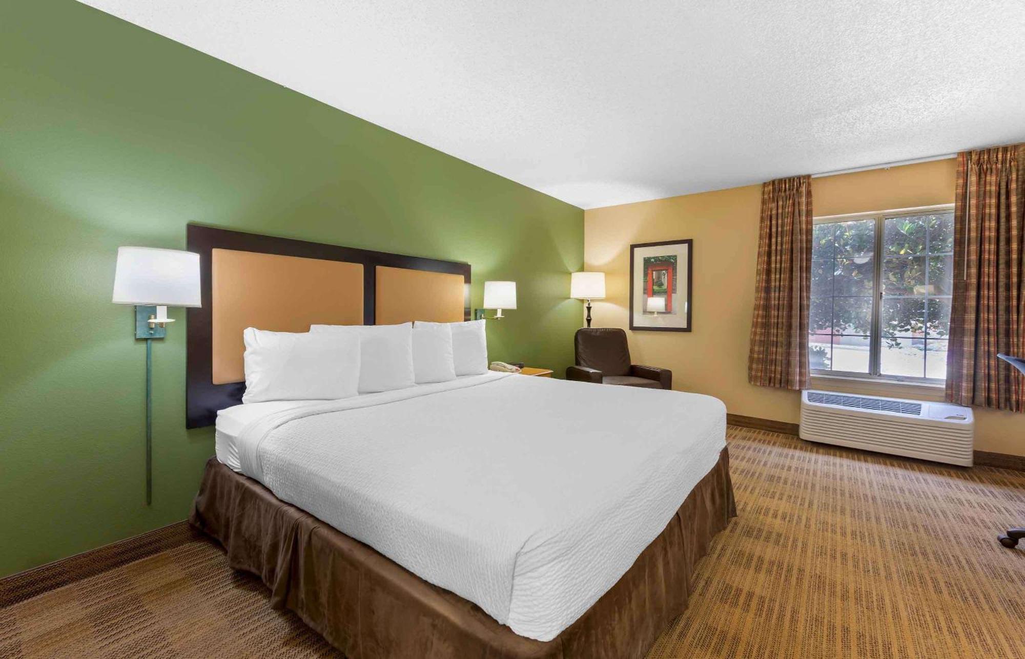 Extended Stay America Select Suites - Chicago - Lombard - Oakbrook Oakbrook Terrace Exterior foto