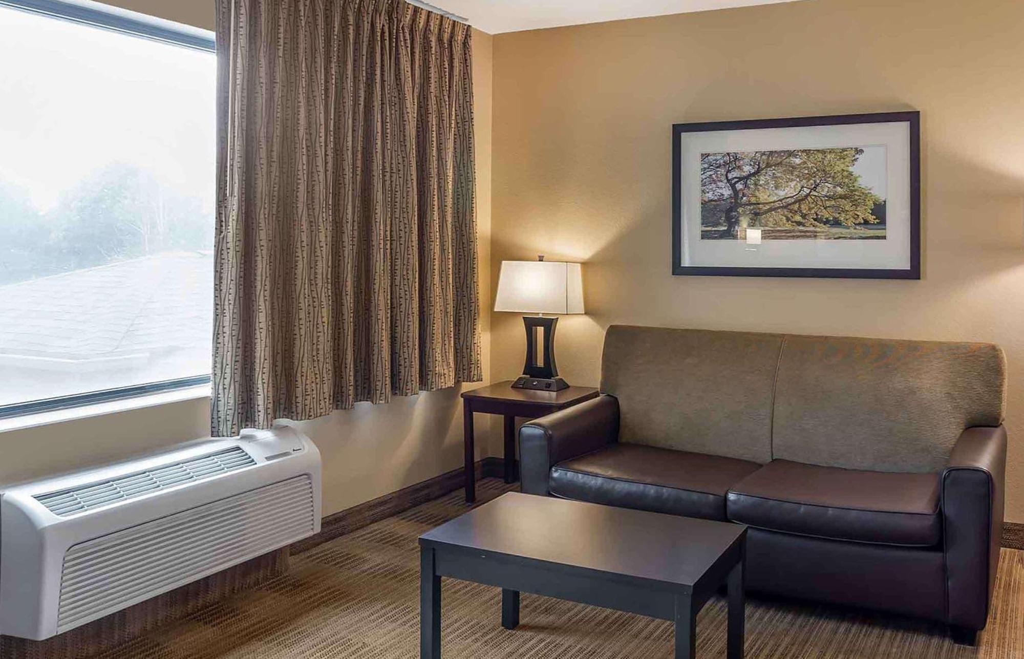 Extended Stay America Select Suites - Chicago - Lombard - Oakbrook Oakbrook Terrace Exterior foto