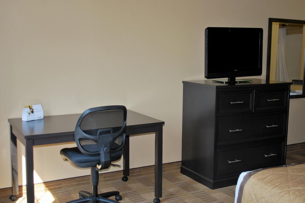 Extended Stay America Select Suites - Chicago - Lombard - Oakbrook Oakbrook Terrace Exterior foto