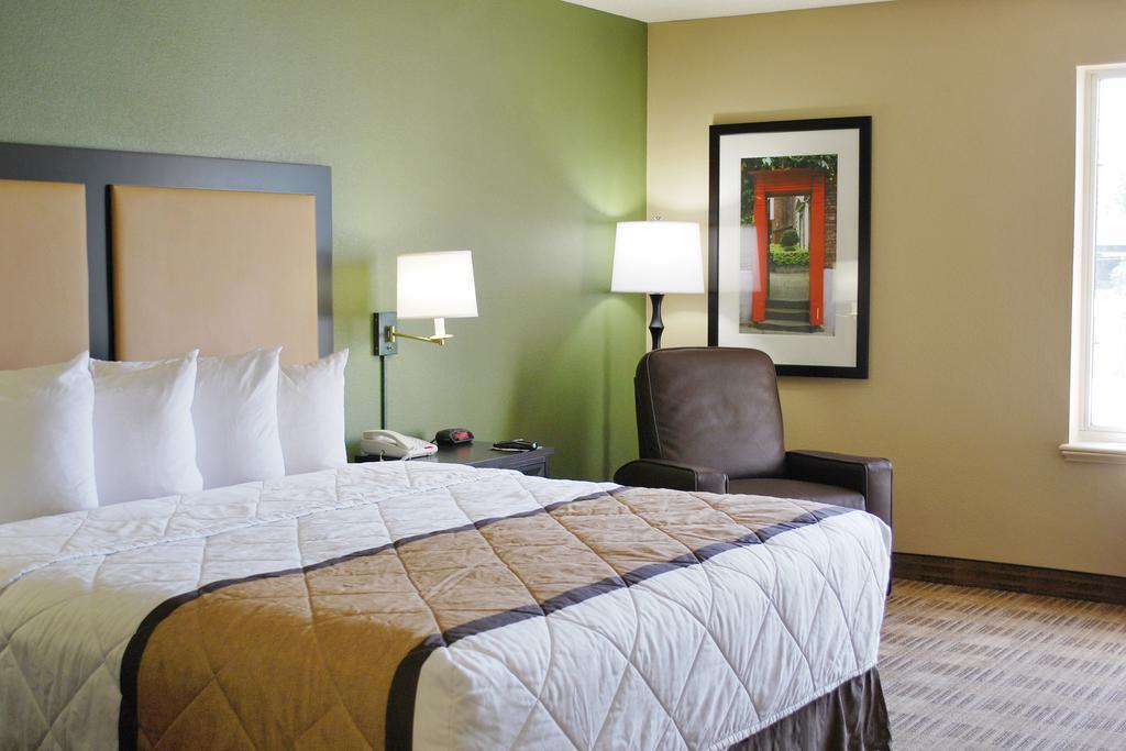 Extended Stay America Select Suites - Chicago - Lombard - Oakbrook Oakbrook Terrace Exterior foto
